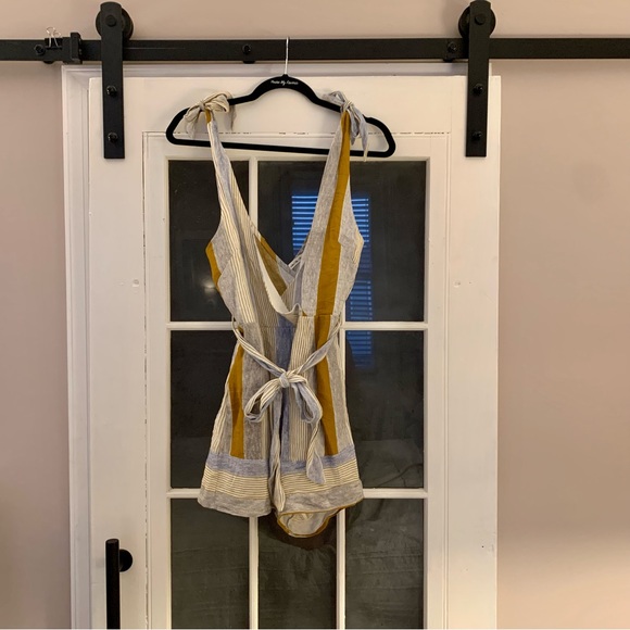 Like new Petal & Pup romper with tie waist and pockets. - Picture 2 of 7